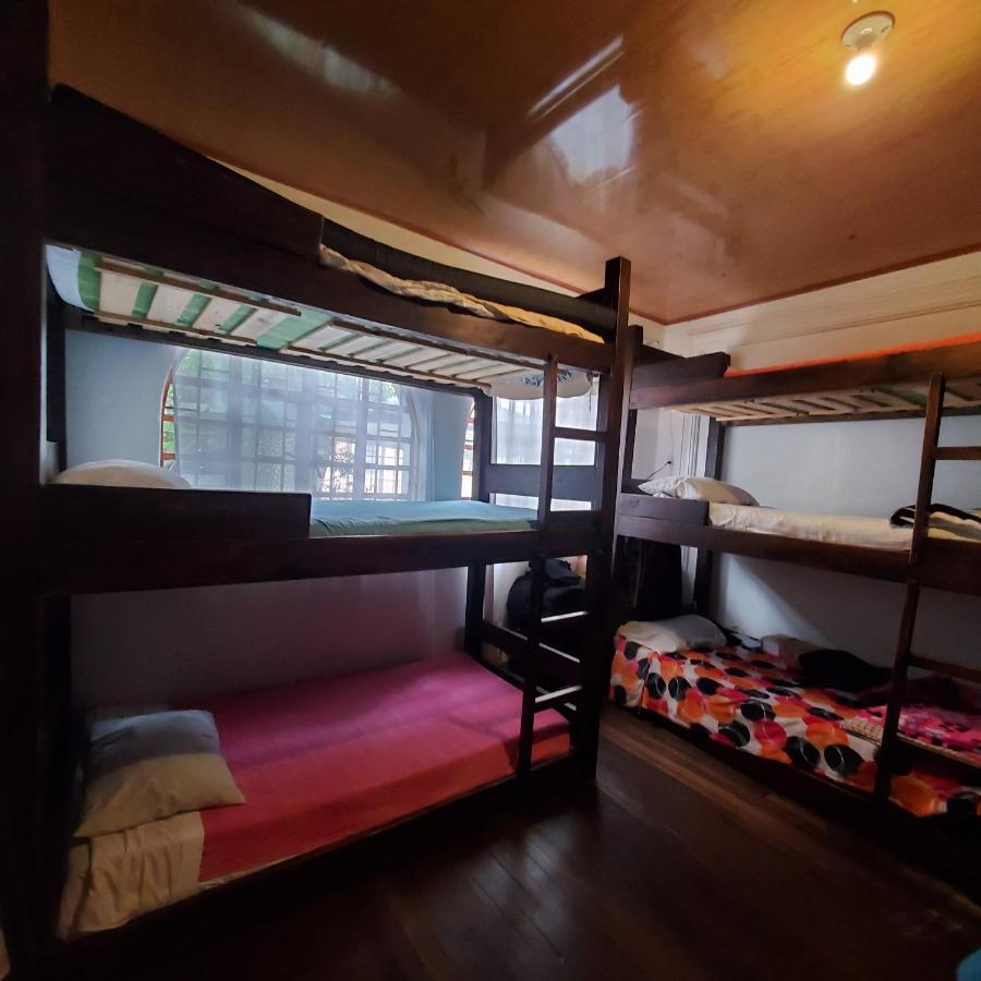 Hostal Cq Chapinero Bogotá Exteriör bild