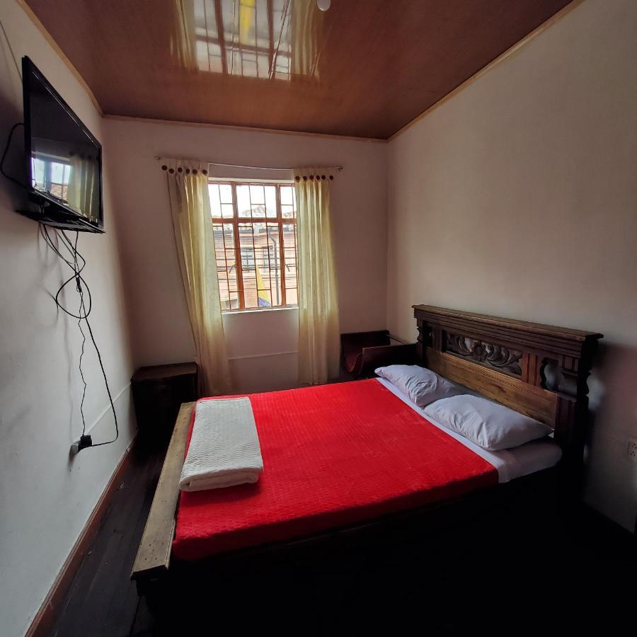 Hostal Cq Chapinero Bogotá Exteriör bild