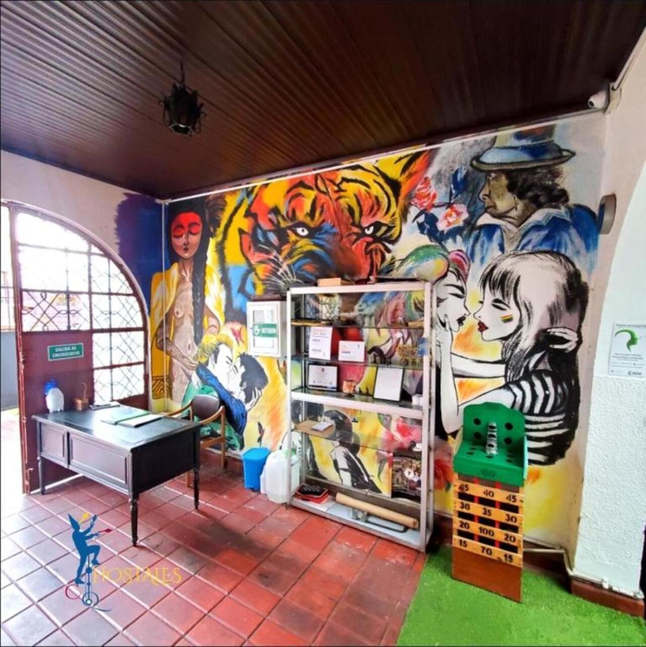 Hostal Cq Chapinero Bogotá Exteriör bild