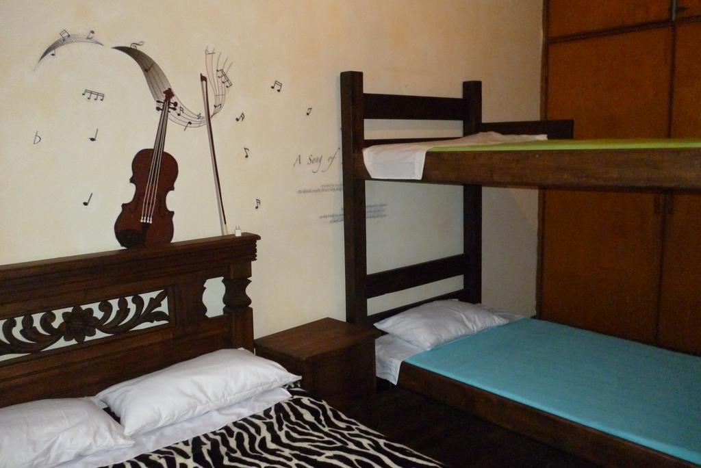 Hostal Cq Chapinero Bogotá Exteriör bild