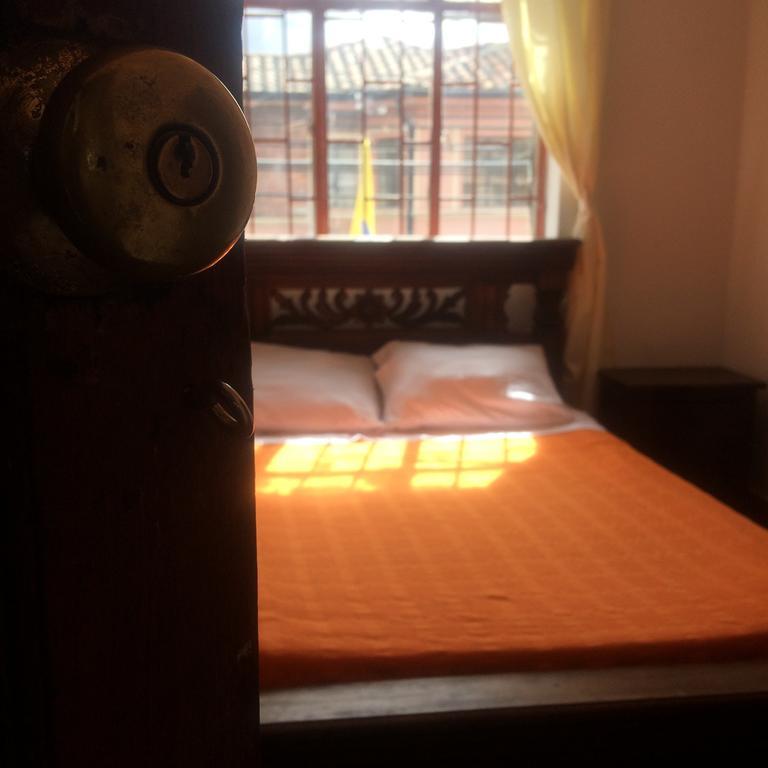 Hostal Cq Chapinero Bogotá Exteriör bild