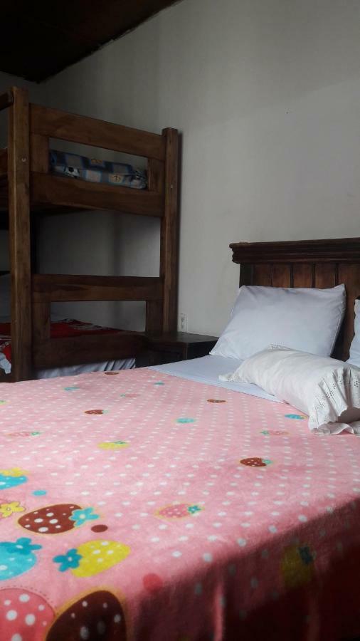 Hostal Cq Chapinero Bogotá Exteriör bild